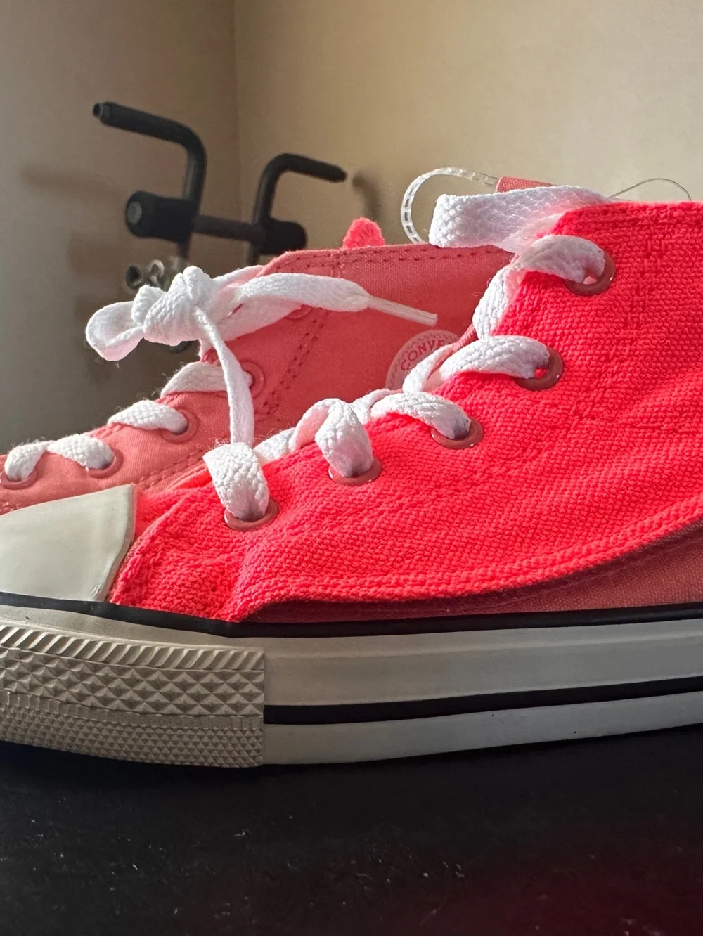 Converse new bright